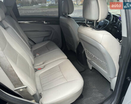 Чорний Кіа Соренто, об'ємом двигуна 2.36 л та пробігом 190 тис. км за 11200 $, фото 8 на Automoto.ua