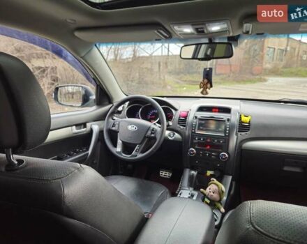 Черный Киа Соренто, объемом двигателя 2.4 л и пробегом 225 тыс. км за 13000 $, фото 8 на Automoto.ua