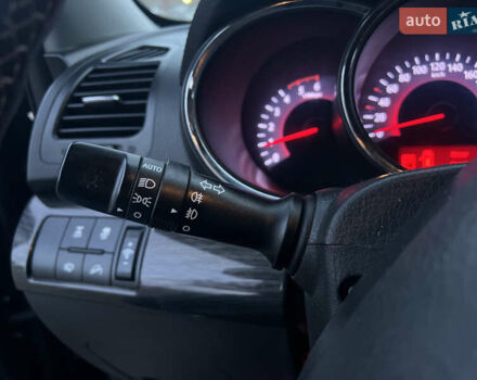 Чорний Кіа Соренто, об'ємом двигуна 2.2 л та пробігом 179 тис. км за 14699 $, фото 12 на Automoto.ua