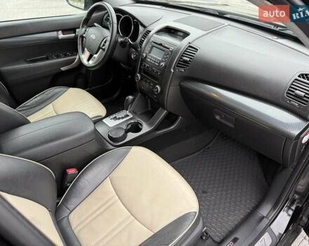 Чорний Кіа Соренто, об'ємом двигуна 2.2 л та пробігом 213 тис. км за 14499 $, фото 53 на Automoto.ua