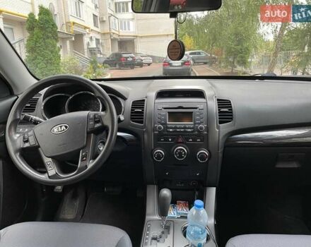Черный Киа Соренто, объемом двигателя 2.36 л и пробегом 131 тыс. км за 10900 $, фото 8 на Automoto.ua