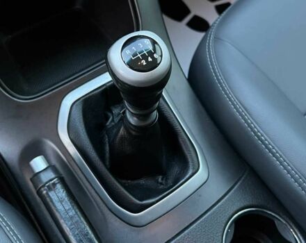 Черный Киа Соренто, объемом двигателя 2.4 л и пробегом 93 тыс. км за 12300 $, фото 15 на Automoto.ua