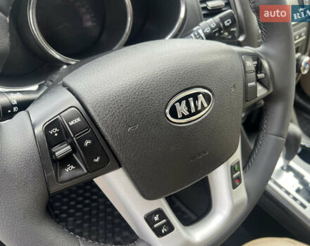 Черный Киа Соренто, объемом двигателя 2.2 л и пробегом 203 тыс. км за 15500 $, фото 21 на Automoto.ua