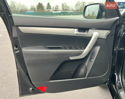 Черный Киа Соренто, объемом двигателя 2.2 л и пробегом 199 тыс. км за 15500 $, фото 27 на Automoto.ua