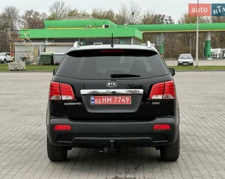 Чорний Кіа Соренто, об'ємом двигуна 2.2 л та пробігом 213 тис. км за 14499 $, фото 13 на Automoto.ua