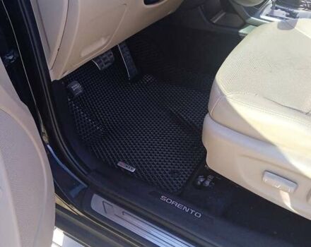 Чорний Кіа Соренто, об'ємом двигуна 2.2 л та пробігом 233 тис. км за 13999 $, фото 70 на Automoto.ua