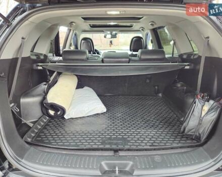 Черный Киа Соренто, объемом двигателя 2.4 л и пробегом 225 тыс. км за 13000 $, фото 12 на Automoto.ua