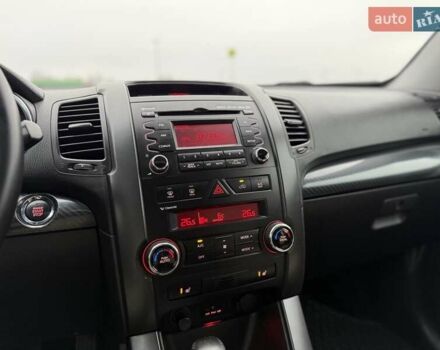 Чорний Кіа Соренто, об'ємом двигуна 2.2 л та пробігом 213 тис. км за 14499 $, фото 42 на Automoto.ua