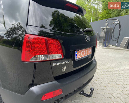 Чорний Кіа Соренто, об'ємом двигуна 2.2 л та пробігом 220 тис. км за 16450 $, фото 18 на Automoto.ua