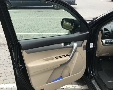 Чорний Кіа Соренто, об'ємом двигуна 2.2 л та пробігом 169 тис. км за 16400 $, фото 10 на Automoto.ua