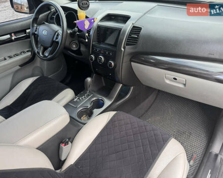 Чорний Кіа Соренто, об'ємом двигуна 2.36 л та пробігом 190 тис. км за 11200 $, фото 10 на Automoto.ua