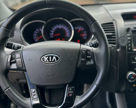 Черный Киа Соренто, объемом двигателя 2.2 л и пробегом 195 тыс. км за 14700 $, фото 9 на Automoto.ua