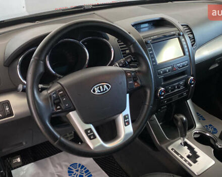 Чорний Кіа Соренто, об'ємом двигуна 2.2 л та пробігом 153 тис. км за 15450 $, фото 5 на Automoto.ua