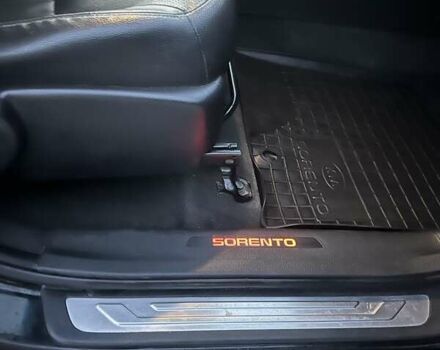 Черный Киа Соренто, объемом двигателя 2.2 л и пробегом 273 тыс. км за 15500 $, фото 23 на Automoto.ua