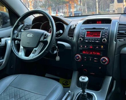 Черный Киа Соренто, объемом двигателя 2.4 л и пробегом 93 тыс. км за 12300 $, фото 18 на Automoto.ua