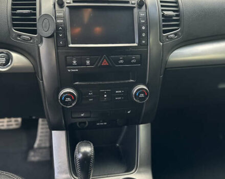 Черный Киа Соренто, объемом двигателя 2.2 л и пробегом 195 тыс. км за 14700 $, фото 7 на Automoto.ua