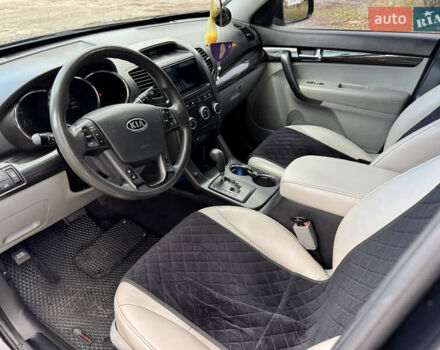 Чорний Кіа Соренто, об'ємом двигуна 2.36 л та пробігом 190 тис. км за 11200 $, фото 7 на Automoto.ua