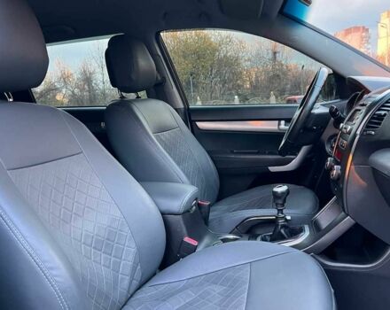 Черный Киа Соренто, объемом двигателя 2.4 л и пробегом 93 тыс. км за 12300 $, фото 17 на Automoto.ua