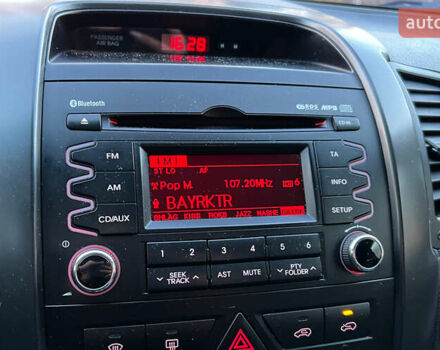 Черный Киа Соренто, объемом двигателя 2.36 л и пробегом 93 тыс. км за 12300 $, фото 13 на Automoto.ua