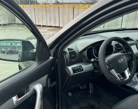 Черный Киа Соренто, объемом двигателя 2.2 л и пробегом 273 тыс. км за 15500 $, фото 16 на Automoto.ua