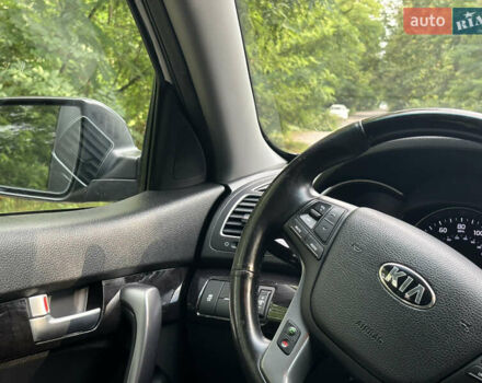 Черный Киа Соренто, объемом двигателя 2.36 л и пробегом 270 тыс. км за 13000 $, фото 13 на Automoto.ua