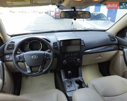 Черный Киа Соренто, объемом двигателя 2.36 л и пробегом 163 тыс. км за 11800 $, фото 18 на Automoto.ua