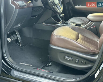 Кіа Соренто 2013 у Стрые на Automoto.ua Чорний Кіа Соренто, об'ємом двигуна 2.2 л та пробігом 255 тис. км за 16999 $, фото 23 на Automoto.ua