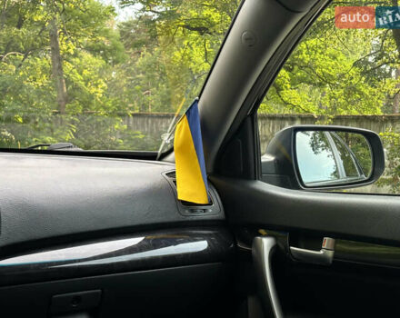 Черный Киа Соренто, объемом двигателя 2.36 л и пробегом 270 тыс. км за 13000 $, фото 12 на Automoto.ua