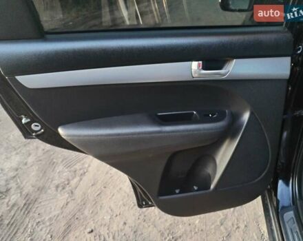 Черный Киа Соренто, объемом двигателя 2.2 л и пробегом 220 тыс. км за 14500 $, фото 26 на Automoto.ua