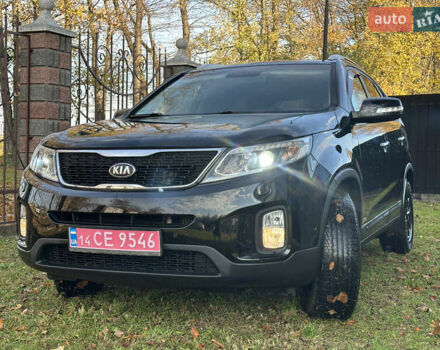 Кіа Соренто 2013 у Стрые на Automoto.ua Чорний Кіа Соренто, об'ємом двигуна 2.2 л та пробігом 255 тис. км за 16999 $, фото 6 на Automoto.ua