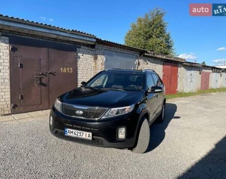 Чорний Кіа Соренто, об'ємом двигуна 2.2 л та пробігом 303 тис. км за 15500 $, фото 1 на Automoto.ua