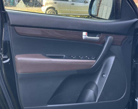 Кіа Соренто 2013 у Стрые на Automoto.ua Чорний Кіа Соренто, об'ємом двигуна 2.2 л та пробігом 255 тис. км за 16999 $, фото 24 на Automoto.ua