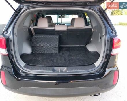 Черный Киа Соренто, объемом двигателя 2.36 л и пробегом 171 тыс. км за 14300 $, фото 8 на Automoto.ua