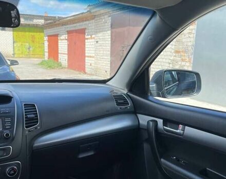 Чорний Кіа Соренто, об'ємом двигуна 2.2 л та пробігом 303 тис. км за 15500 $, фото 23 на Automoto.ua