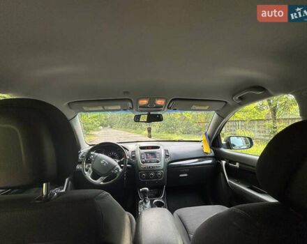 Черный Киа Соренто, объемом двигателя 2.36 л и пробегом 270 тыс. км за 13000 $, фото 10 на Automoto.ua