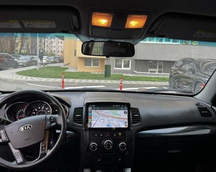 Чорний Кіа Соренто, об'ємом двигуна 2.36 л та пробігом 249 тис. км за 9300 $, фото 7 на Automoto.ua