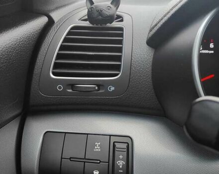 Чорний Кіа Соренто, об'ємом двигуна 2.2 л та пробігом 227 тис. км за 16800 $, фото 12 на Automoto.ua