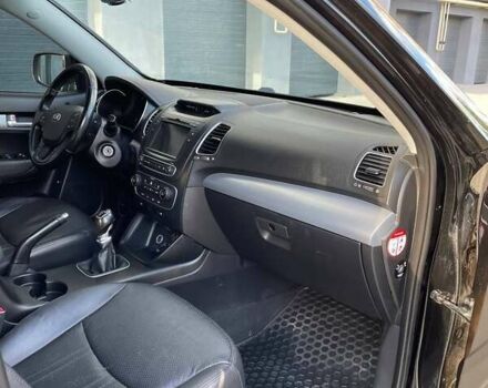 Черный Киа Соренто, объемом двигателя 2 л и пробегом 211 тыс. км за 16700 $, фото 11 на Automoto.ua