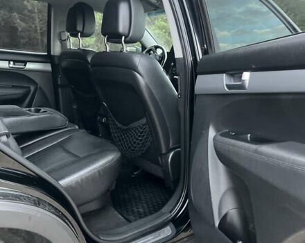 Черный Киа Соренто, объемом двигателя 2.2 л и пробегом 245 тыс. км за 16000 $, фото 8 на Automoto.ua