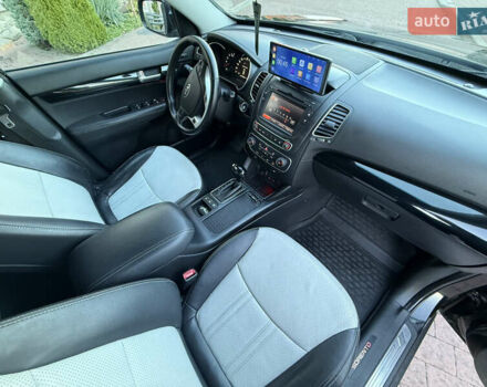 Чорний Кіа Соренто, об'ємом двигуна 2.2 л та пробігом 233 тис. км за 17400 $, фото 29 на Automoto.ua