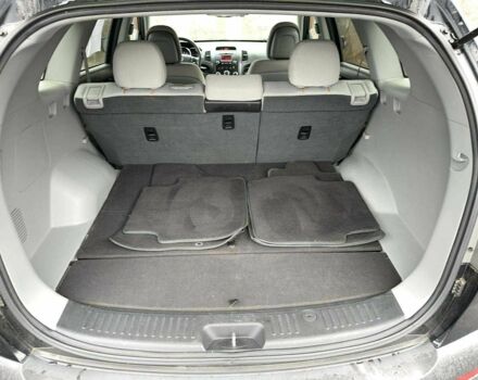 Черный Киа Соренто, объемом двигателя 2 л и пробегом 120 тыс. км за 10300 $, фото 4 на Automoto.ua