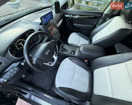 Чорний Кіа Соренто, об'ємом двигуна 2.2 л та пробігом 233 тис. км за 17400 $, фото 38 на Automoto.ua