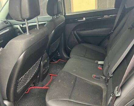 Черный Киа Соренто, объемом двигателя 2.35 л и пробегом 260 тыс. км за 11900 $, фото 11 на Automoto.ua