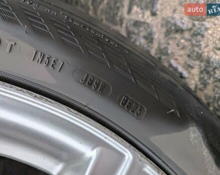 Чорний Кіа Соренто, об'ємом двигуна 2.2 л та пробігом 212 тис. км за 18500 $, фото 12 на Automoto.ua