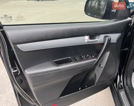 Черный Киа Соренто, объемом двигателя 2.2 л и пробегом 230 тыс. км за 17800 $, фото 51 на Automoto.ua