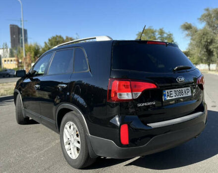 Чорний Кіа Соренто, об'ємом двигуна 2.4 л та пробігом 180 тис. км за 12000 $, фото 3 на Automoto.ua