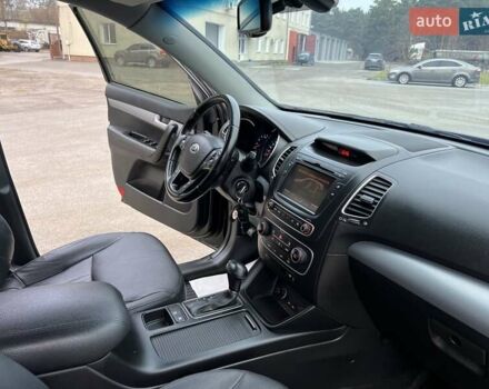 Чорний Кіа Соренто, об'ємом двигуна 2.2 л та пробігом 234 тис. км за 17300 $, фото 67 на Automoto.ua