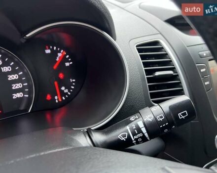 Чорний Кіа Соренто, об'ємом двигуна 2.2 л та пробігом 234 тис. км за 17300 $, фото 52 на Automoto.ua