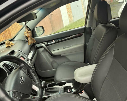 Черный Киа Соренто, объемом двигателя 2.36 л и пробегом 105 тыс. км за 15500 $, фото 13 на Automoto.ua