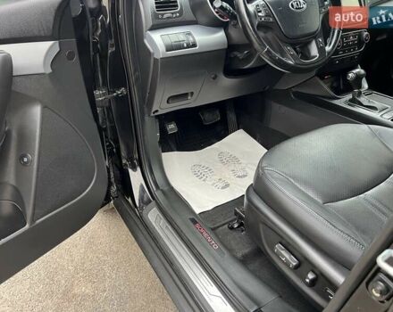 Чорний Кіа Соренто, об'ємом двигуна 2.2 л та пробігом 234 тис. км за 17300 $, фото 42 на Automoto.ua
